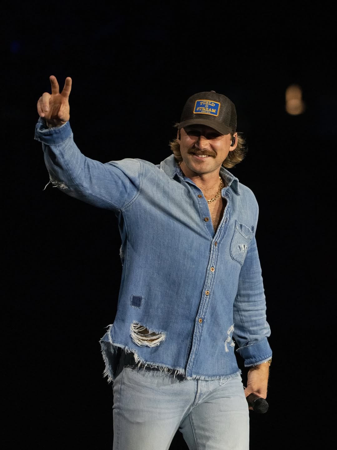 Peace Sign to the Crowd